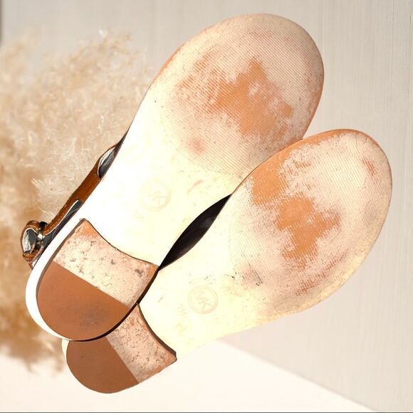 Michael Michael Kors camel colored gold plated thong sandals! - Picture 9 of 11